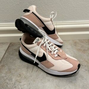 Nike women sz 7